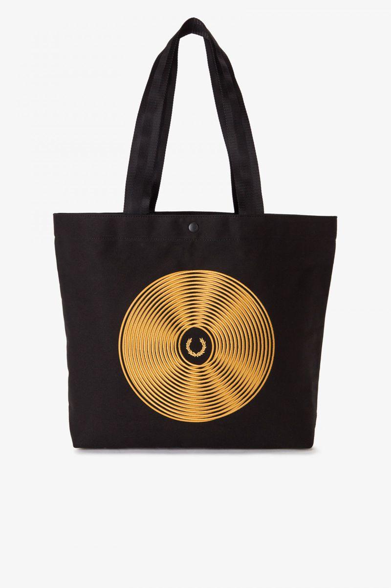 Black Fred Perry Disc Graphic Tote Women\'s Bags | PH 1813HAPK